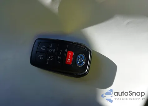 2022 Toyota Sienna Xse z USA, uszkodzony, nr VIN 5TDDRKEC1NS095906